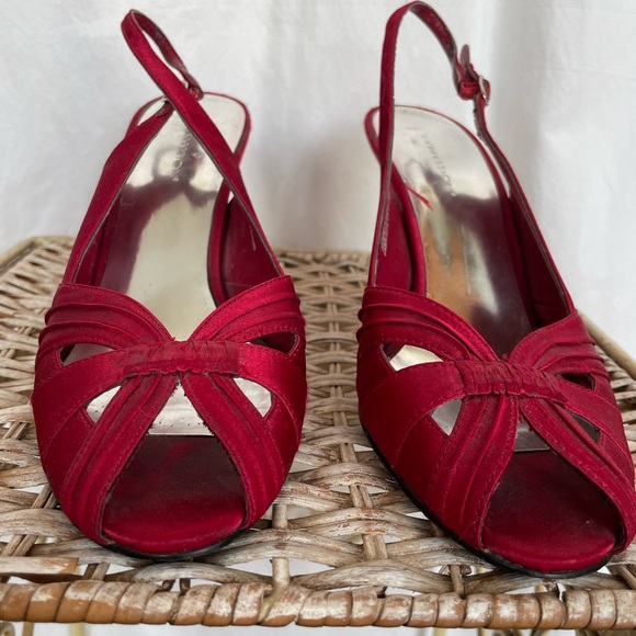 Red Satin Heels - Picture 5 of 8